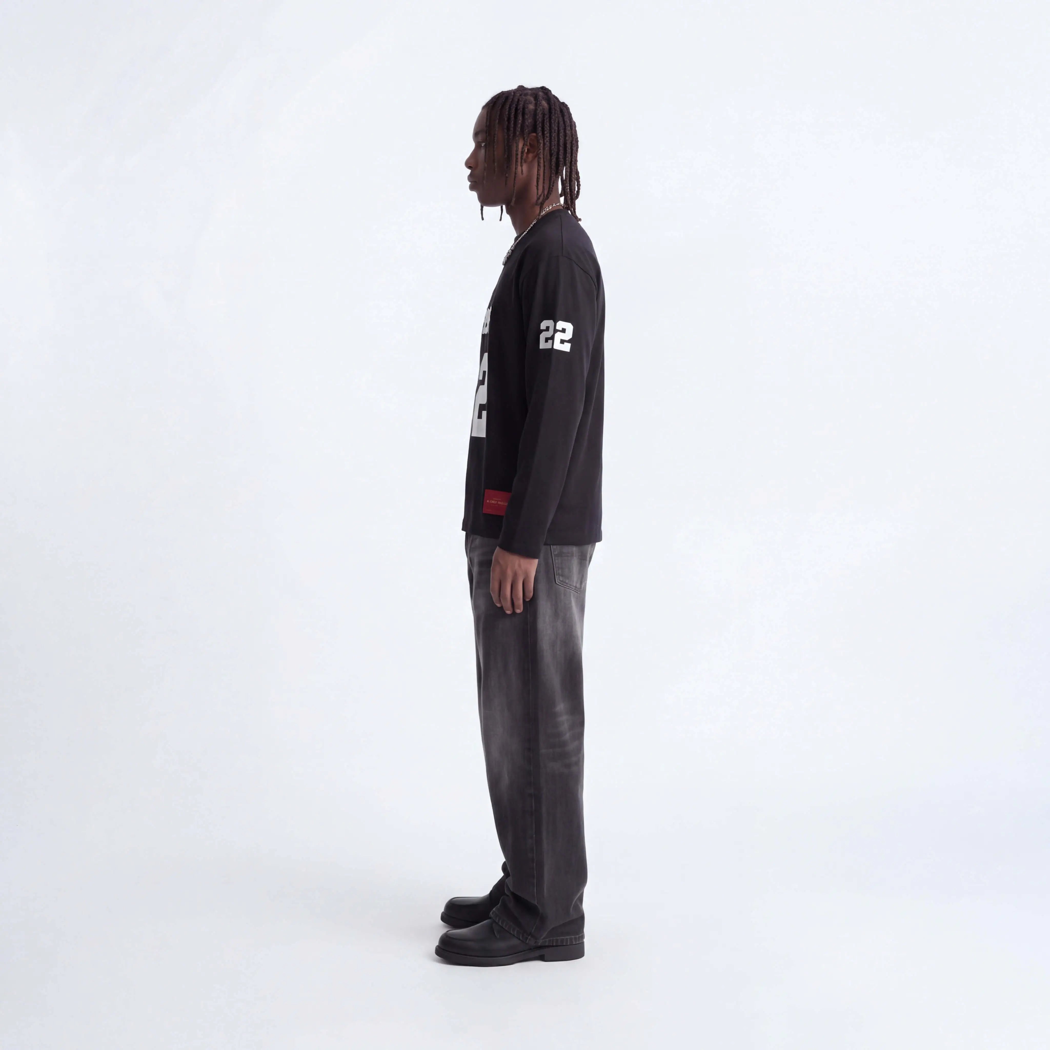 BLACK 22 LONG SLEEVE