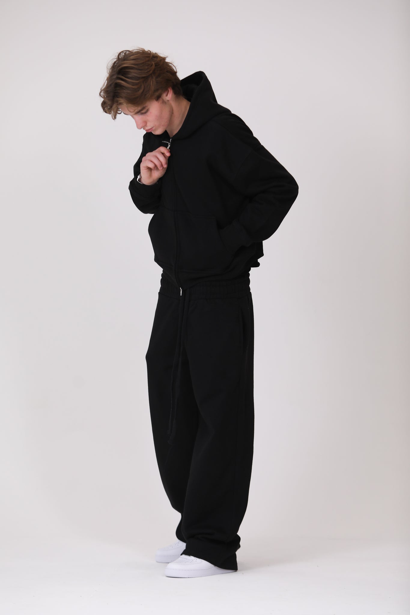 BLACK CLOUD TRACKSUIT