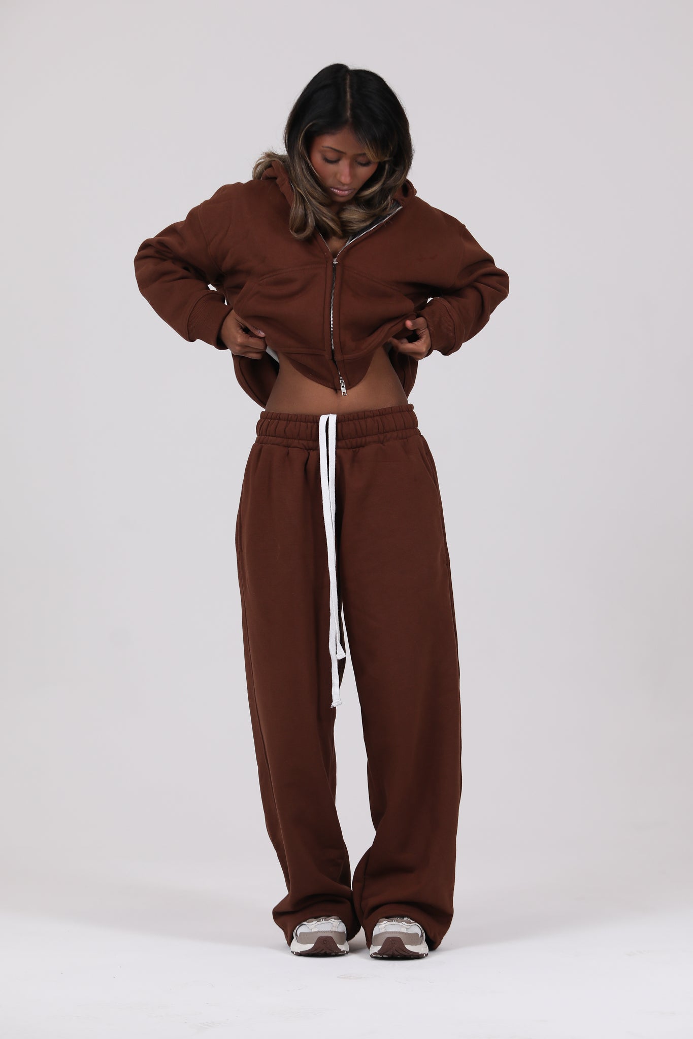 MOCHA CLOUD SWEATS
