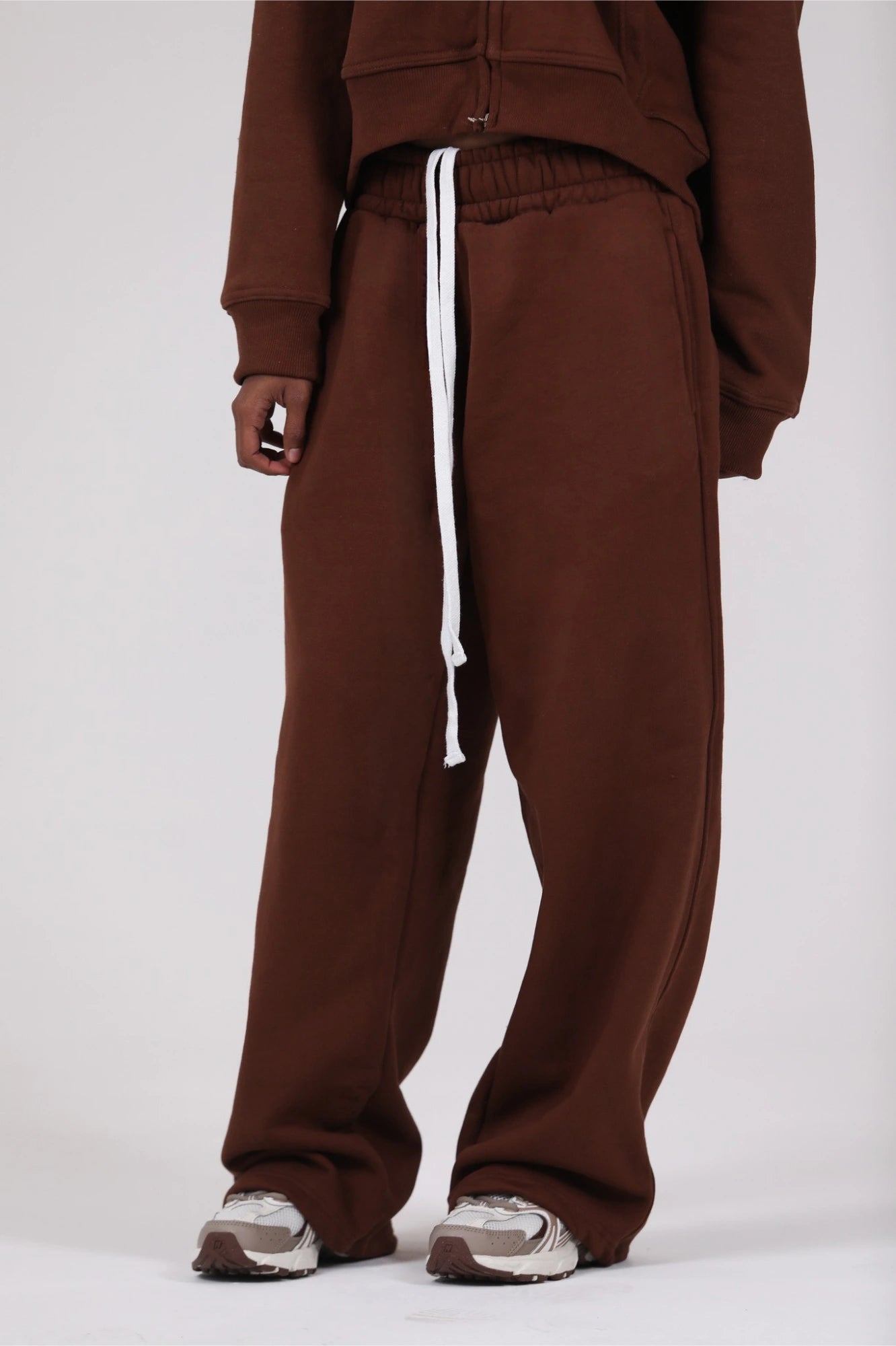 MOCHA CLOUD SWEATS