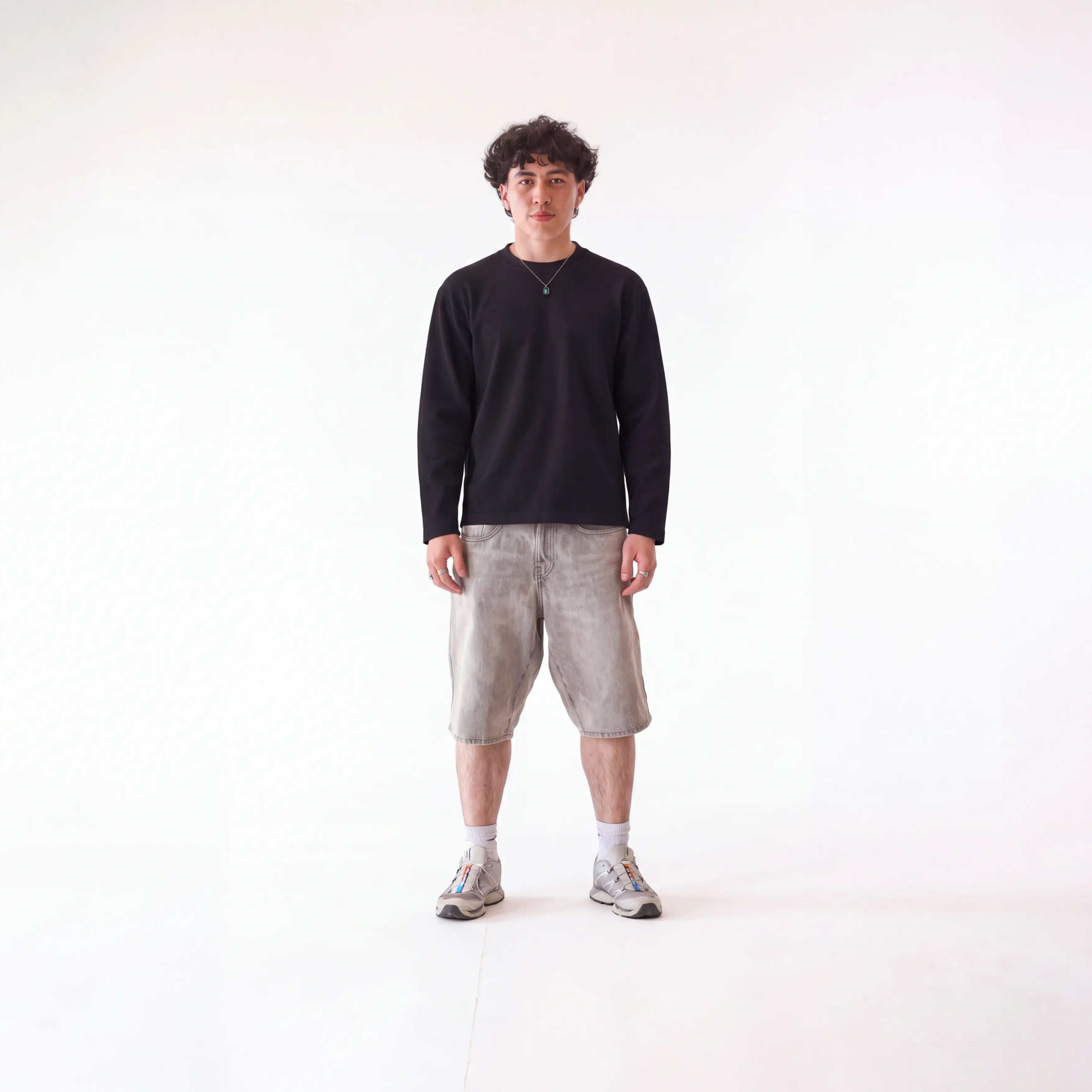 SCRIPT WAFFLE LONGSLEEVE BLACK